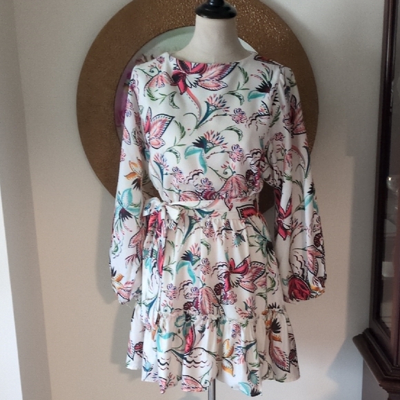Baltic Born Dresses & Skirts - Baltic Born Floral Long Sleeve Dress
